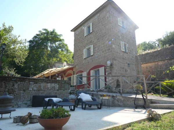 casa indipendente in vendita a Conca della Campania in zona Piantoli