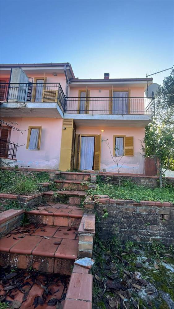 casa indipendente in vendita a Conca della Campania