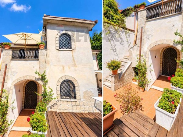 casa indipendente in vendita a Conca della Campania