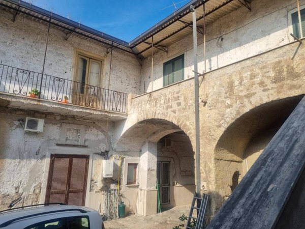appartamento in vendita a Curti