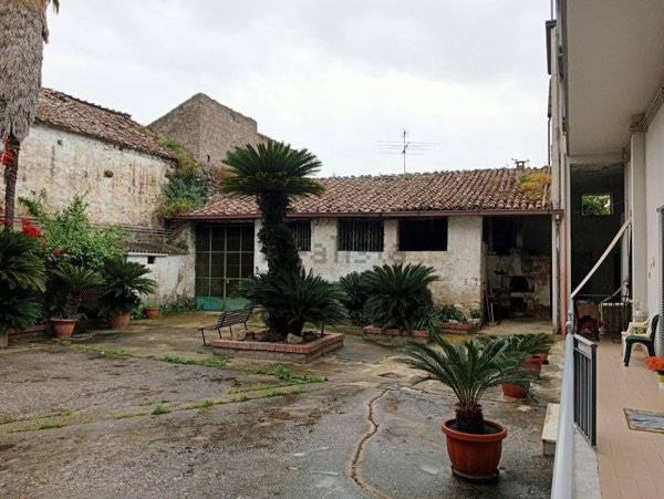 appartamento in vendita a Curti