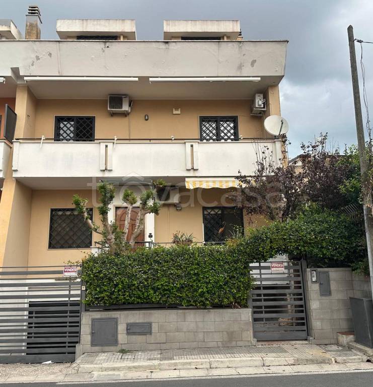 casa indipendente in vendita a Curti