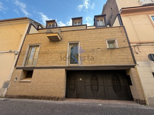 casa indipendente in vendita a Curti