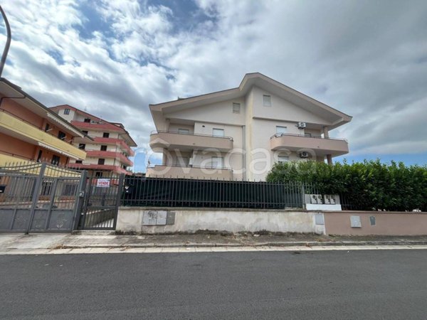 casa indipendente in vendita a Curti