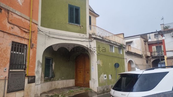 casa indipendente in vendita a Curti