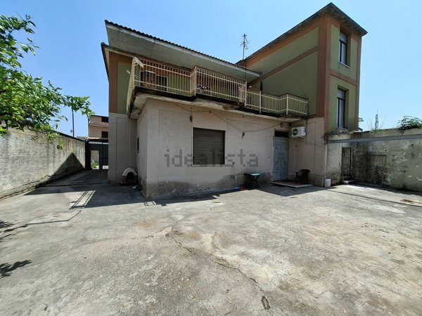 casa indipendente in vendita a Curti