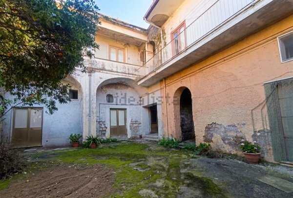 appartamento in vendita a Curti