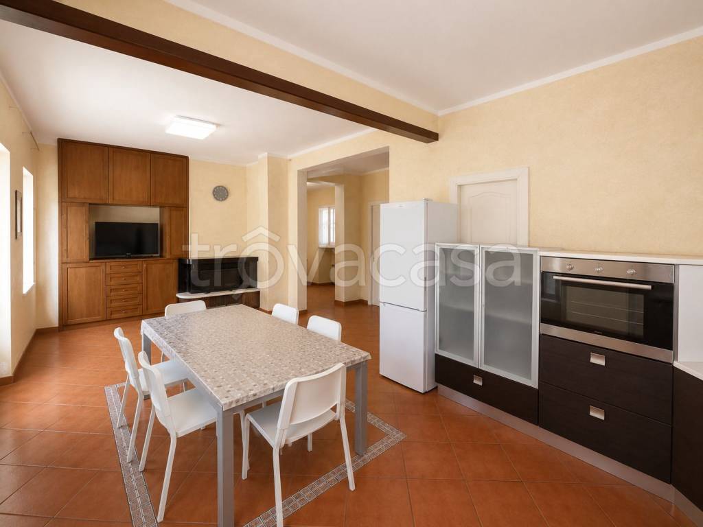 casa indipendente in vendita a Curti