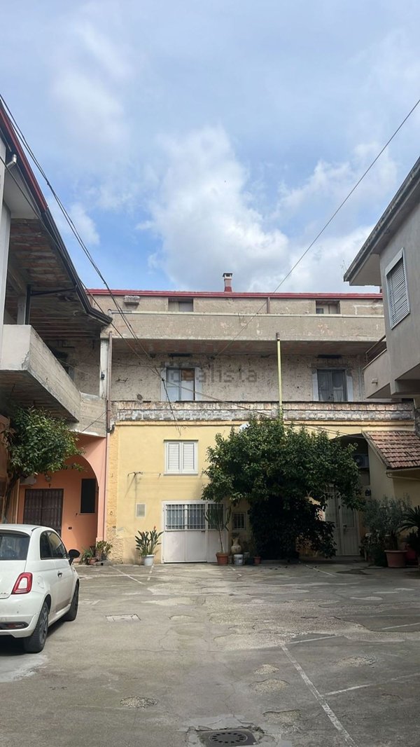 appartamento in vendita a Curti