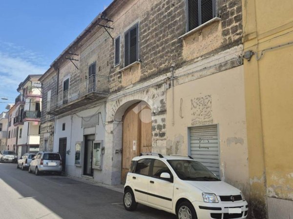 casa indipendente in vendita a Curti