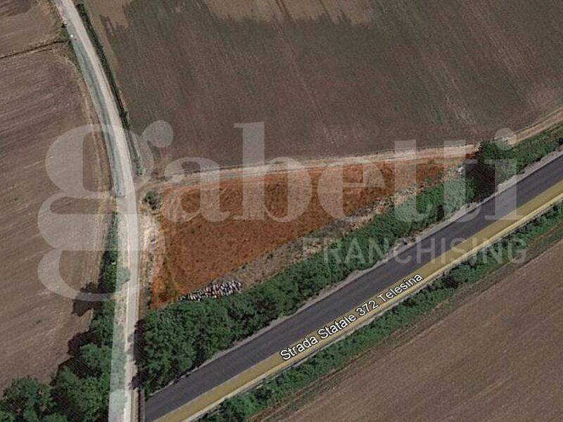terreno agricolo in vendita a Dragoni