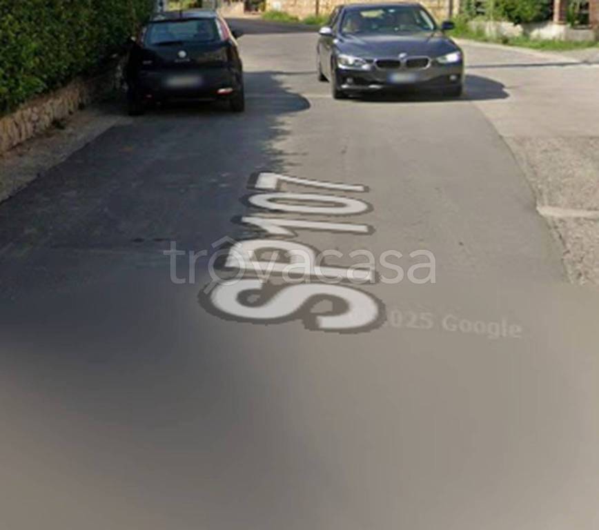 locale commerciale in vendita a Dragoni