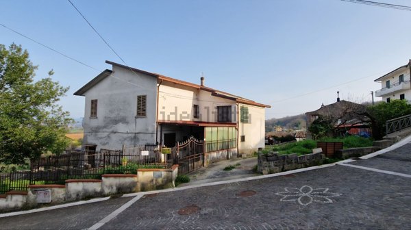 casa indipendente in vendita a Dragoni