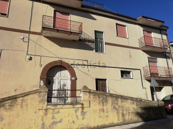 casa indipendente in vendita a Formicola