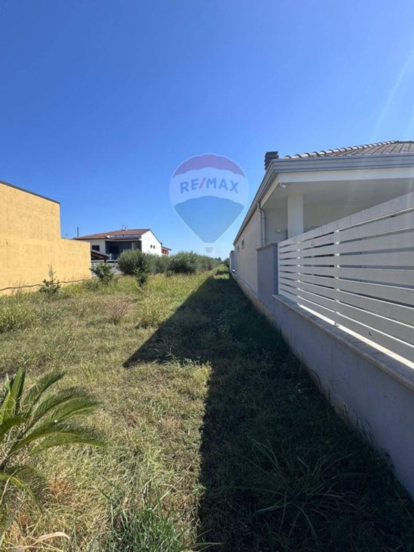 terreno agricolo in vendita a Francolise in zona Sant'Andrea del Pizzone
