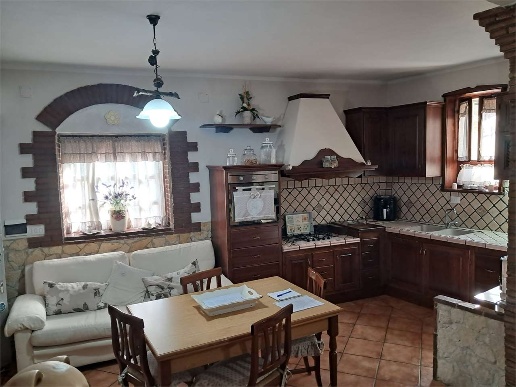 appartamento in vendita a Francolise in zona Montanaro