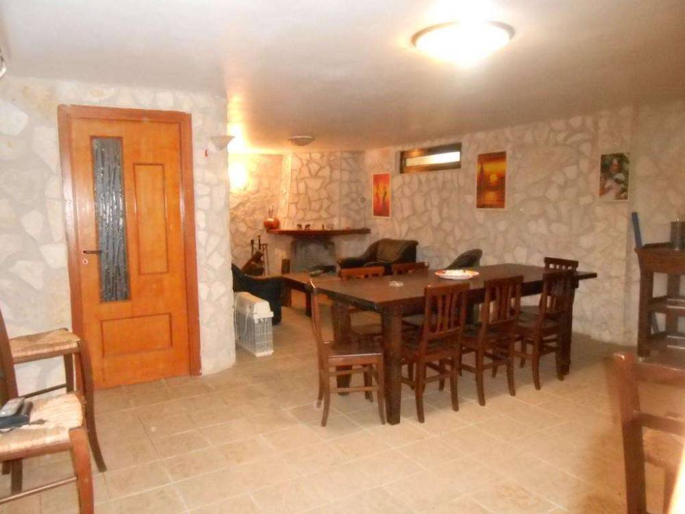 intera palazzina in vendita a Francolise
