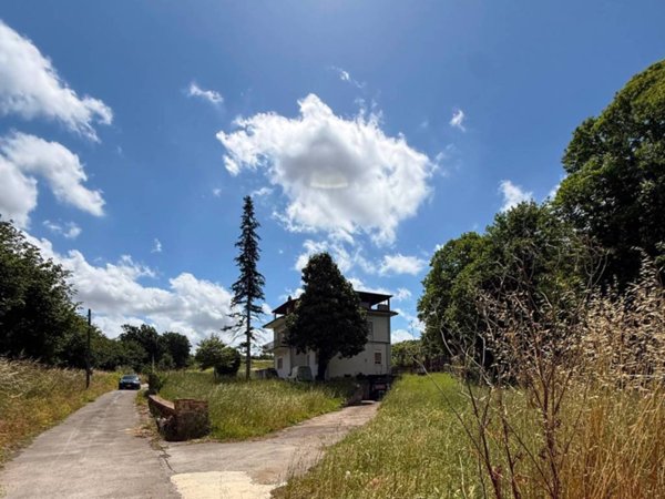 intera palazzina in vendita a Francolise