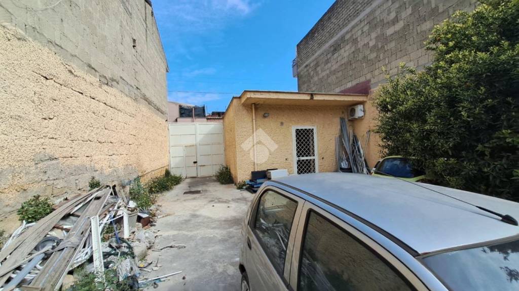 casa indipendente in vendita a Frignano