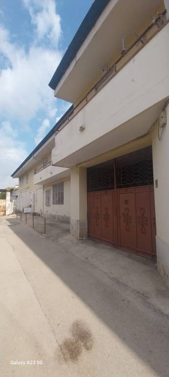 casa indipendente in vendita a Frignano