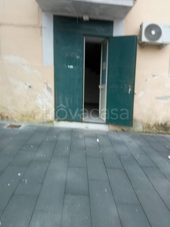 negozio in vendita a Frignano