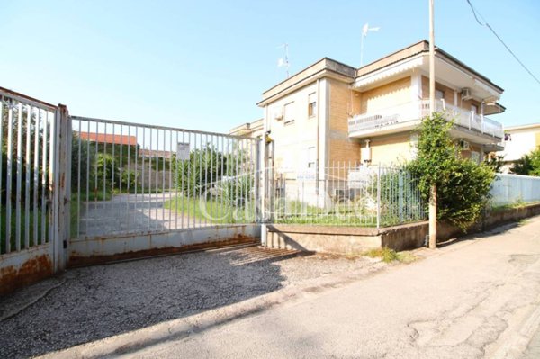 box auto in vendita a Frignano