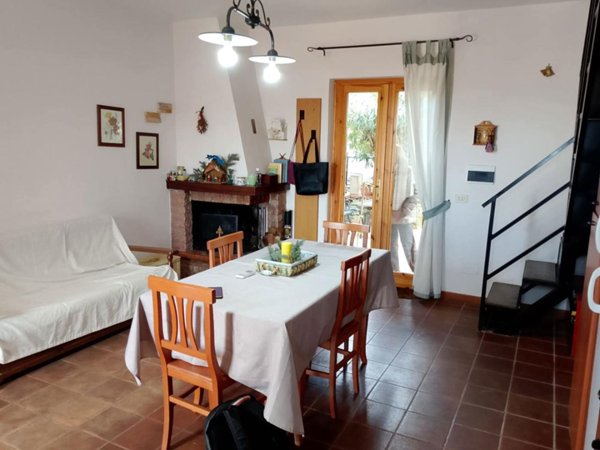 casa indipendente in vendita a Galluccio