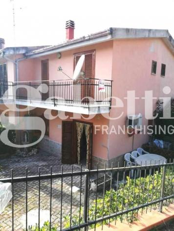 casa indipendente in vendita a Galluccio in zona San Clemente