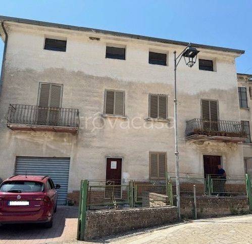 appartamento in vendita a Galluccio