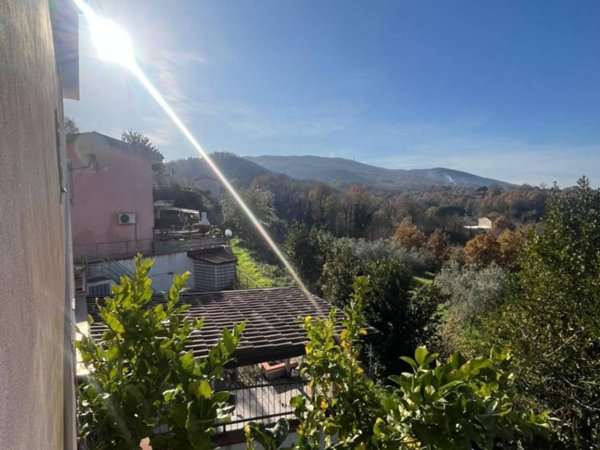 casa indipendente in vendita a Galluccio in zona Vaglie