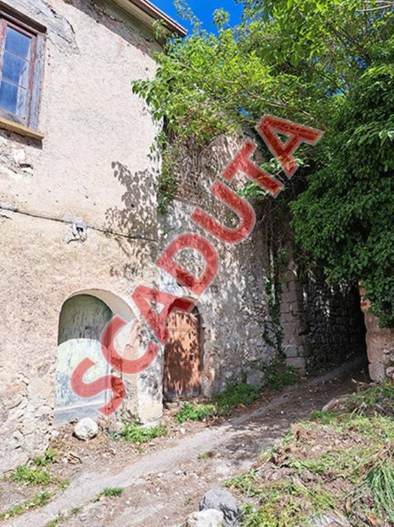 appartamento in vendita a Galluccio
