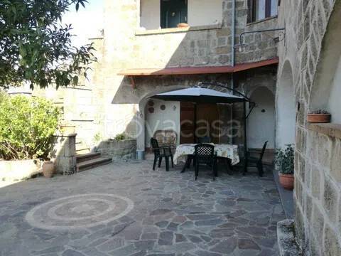 appartamento in vendita a Galluccio in zona San Clemente