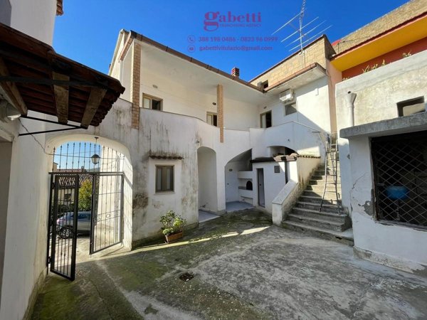 casa indipendente in vendita a Giano Vetusto