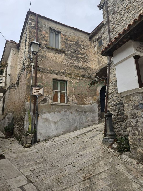 casa indipendente in vendita a Giano Vetusto