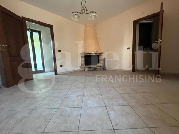 casa indipendente in vendita a Giano Vetusto