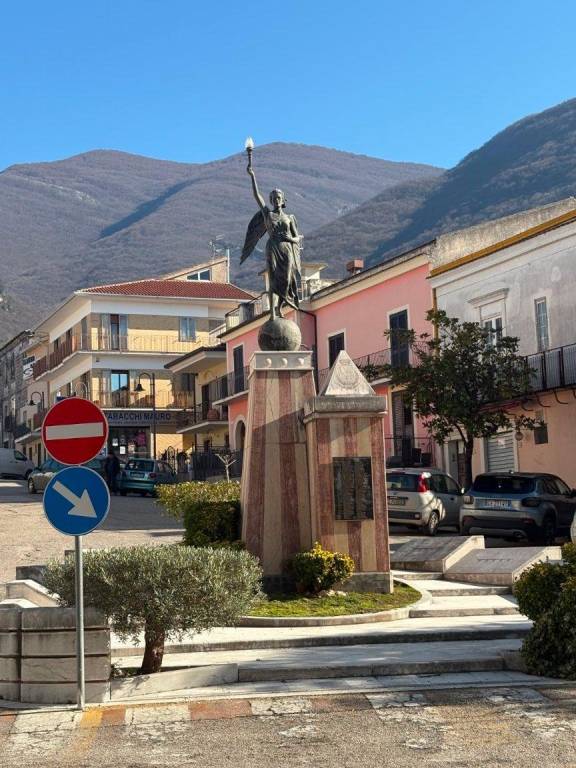 casa indipendente in vendita a Gioia Sannitica