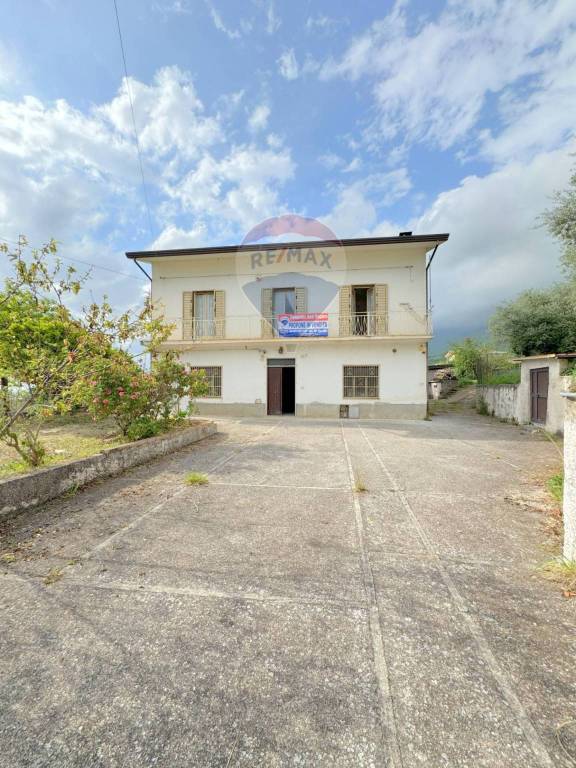 casa indipendente in vendita a Gioia Sannitica in zona Gioia