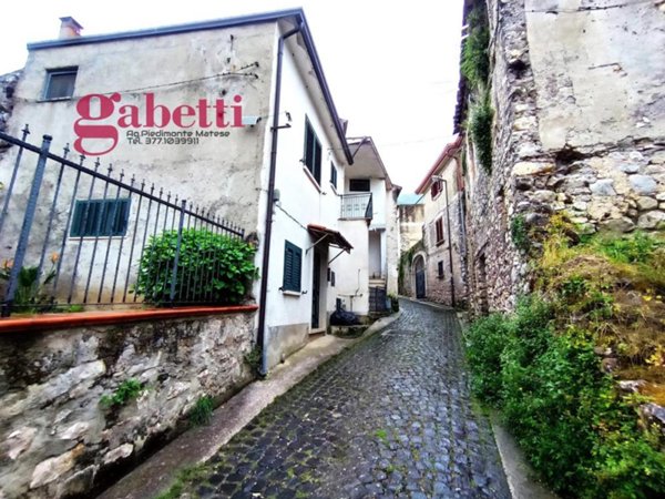 casa indipendente in vendita a Gioia Sannitica in zona Gioia