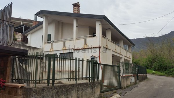casa indipendente in vendita a Gioia Sannitica