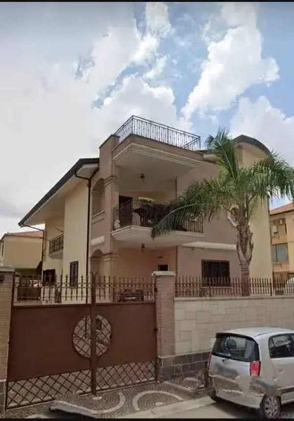 casa indipendente in vendita a Gricignano di Aversa