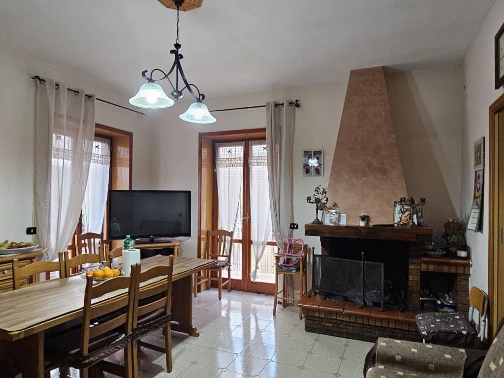 casa indipendente in vendita a Gricignano di Aversa