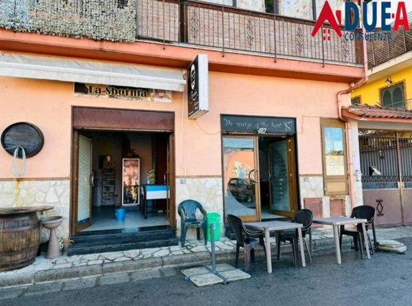 negozio in vendita a Gricignano di Aversa