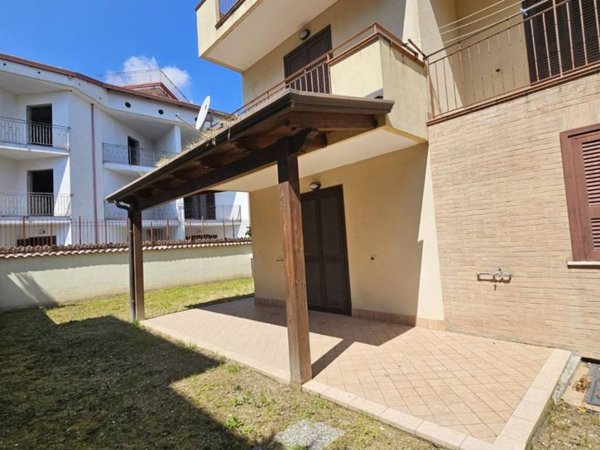 casa indipendente in vendita a Gricignano di Aversa