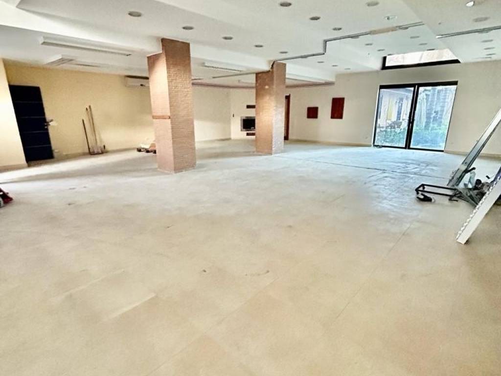 negozio in vendita a Gricignano di Aversa