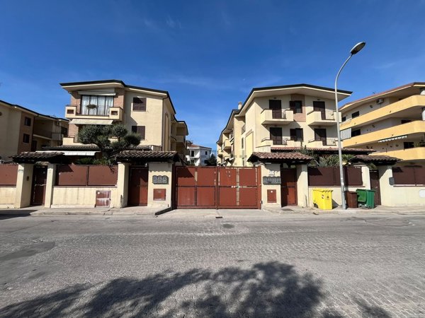 casa indipendente in vendita a Gricignano di Aversa