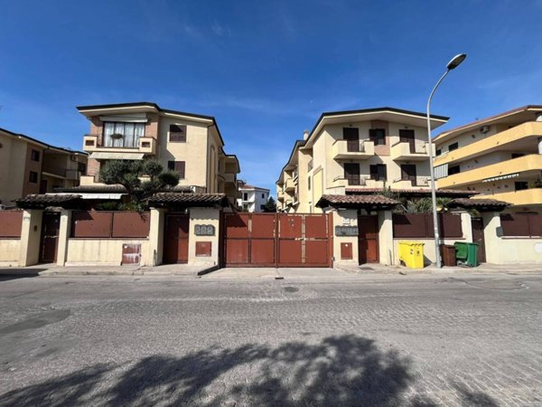 casa indipendente in vendita a Gricignano di Aversa