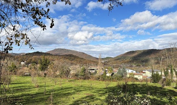 casa indipendente in vendita a Liberi