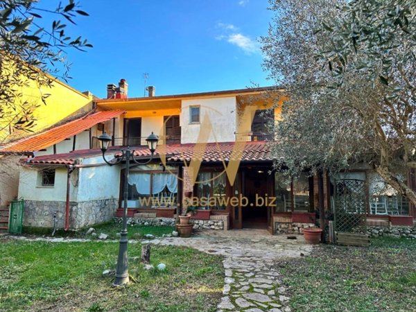 casa indipendente in vendita a Liberi