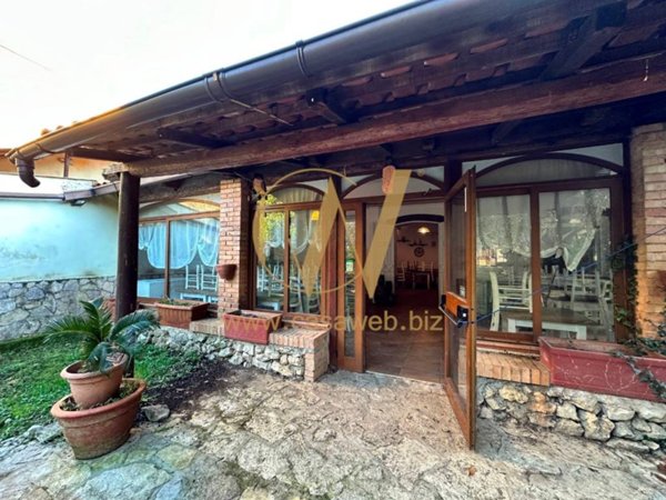 casa indipendente in vendita a Liberi