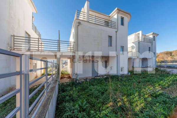 casa indipendente in vendita a Liberi